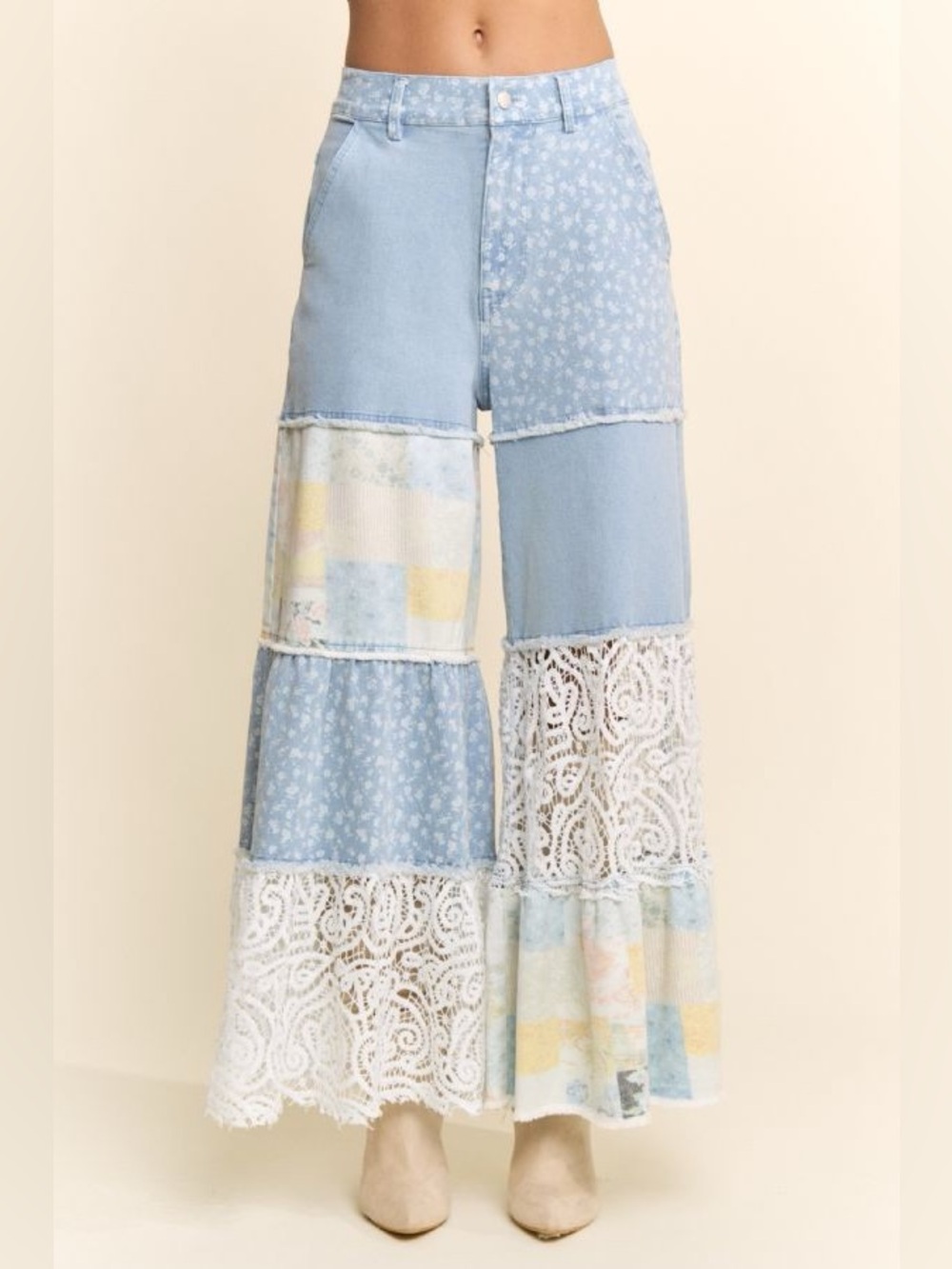 DD14. DAVI & DANI Light Blue Patchwork Lace Wide-Leg Jeans